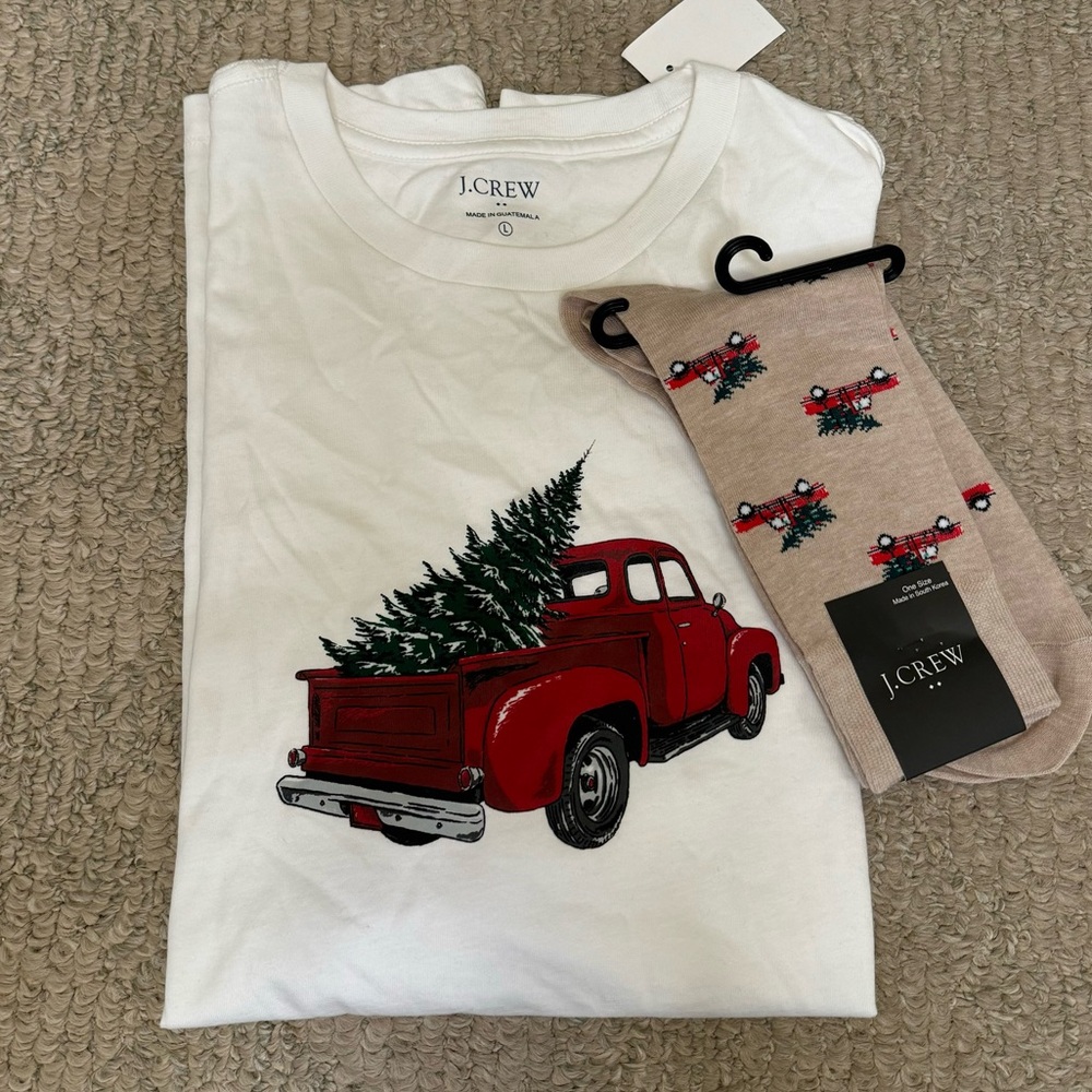 J Crew Tshirt Coordinating Socks New with Tags Gift Holiday Size Large Cotton